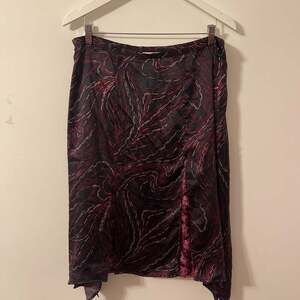 Amanda Smith Silk Midi A-Line Skirt Geometric Black Red Pleated Inserts size 16